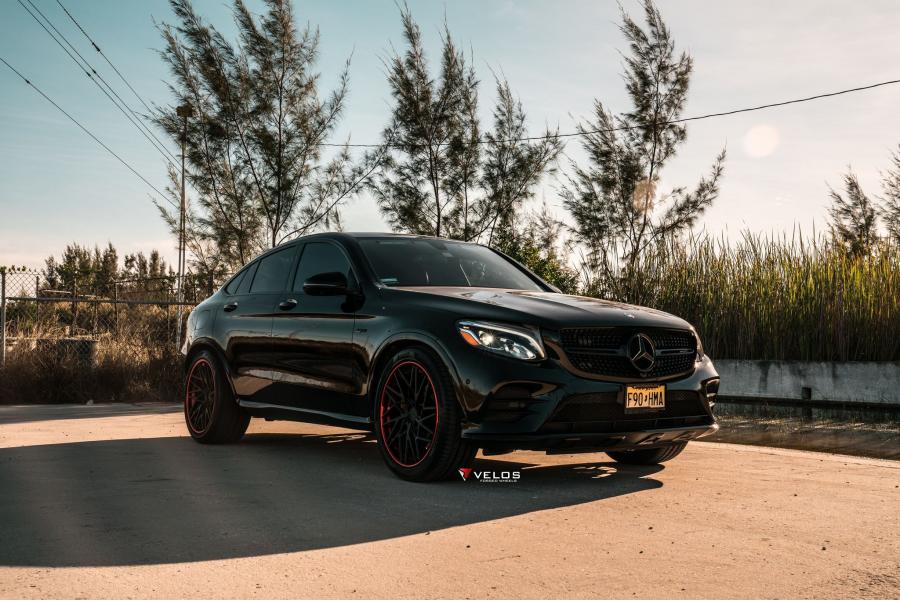  Mercedes-AMG GLE43 4Matic Coupe on Velos Wheels (D7) 2019 года  (фото 1 из 10)